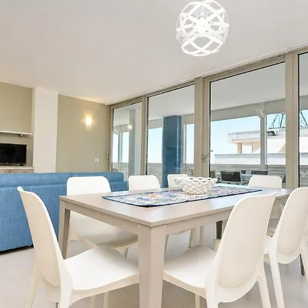 Апартаменты Sea View Free Wifi, 6 Places *