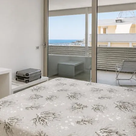 Sea View Free Wifi, 6 Places Апартаменты *