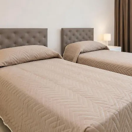 Апартаменты Sea View Free Wifi, 6 Places *